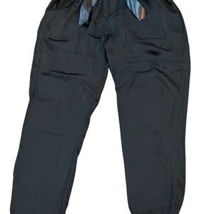 Sofia of Italy Black Cropped Silk Dress Pants